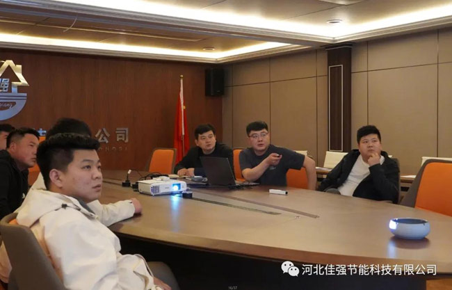 打包箱式房安裝會(huì)議現(xiàn)場 打包箱式房安裝會(huì)議現(xiàn)場